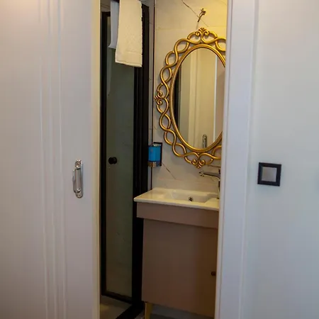 Ξενοδοχείο Blue Zerzevan 4*