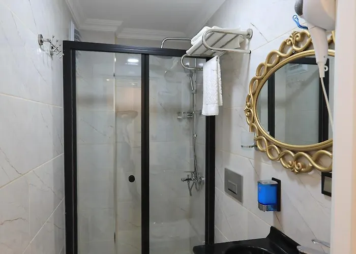 Blue Zerzevan Hotel