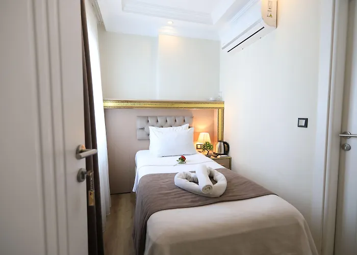 Blue Zerzevan Hotel 4*