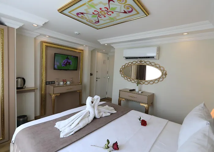 Hotel Blue Zerzevan 4*