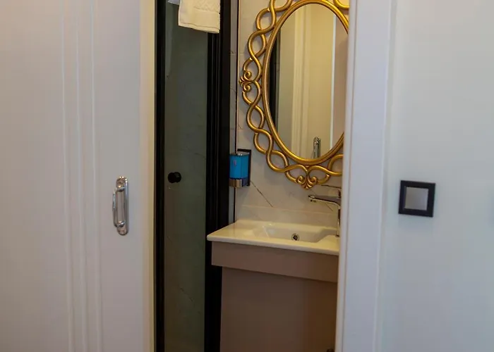 Hotel Blue Zerzevan 4*