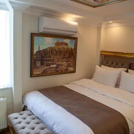 Blue Zerzevan Otel 4*