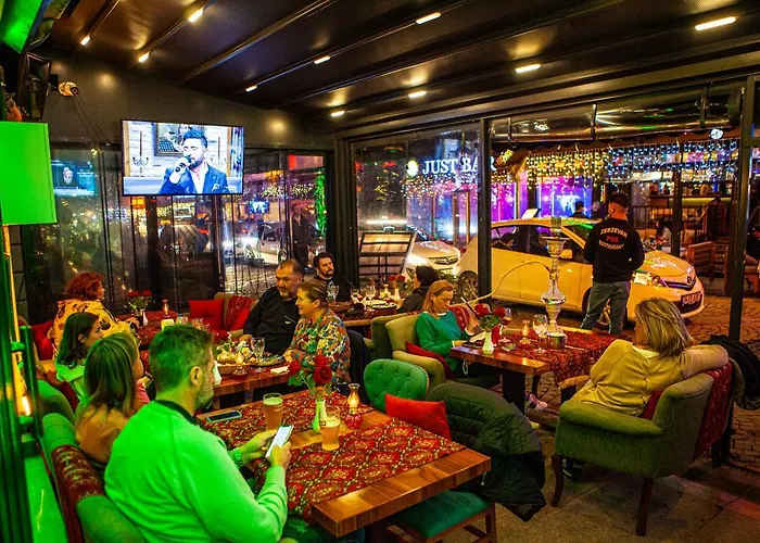 酒店 Blue Zerzevan 4*