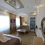 Blue Zerzevan Hotel